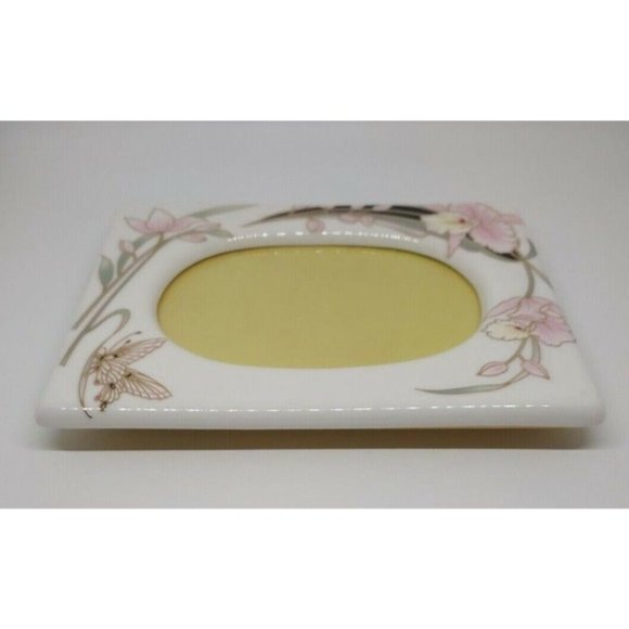 Vintage Ceramic Picture Frame Decorative Photo Frame Made in Japan 5 1/4x3 3/4 - Picture 4 of 12